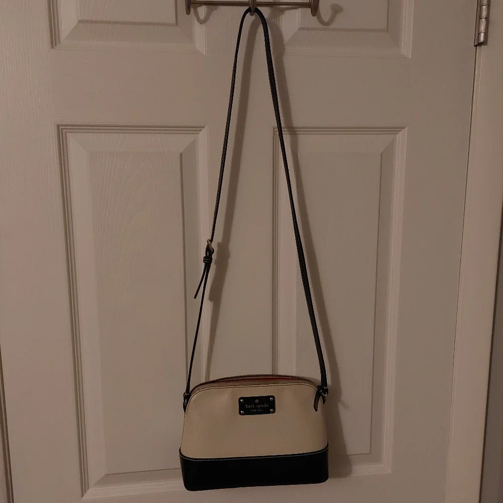 Kate Spade Bay Street Hanna Crossbody Bag Pebble and Black